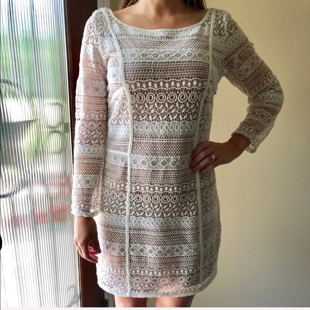 Madison Marcus Lace  Long Sleeve Dress Size M